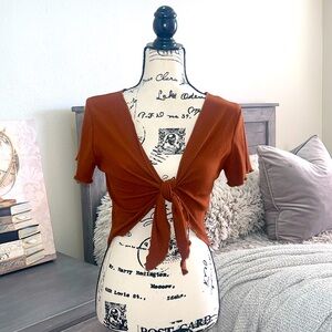 New w/out Tags 🏷️ - Fall Brown Color “Audrey 3+1” Crop Top- Size Small